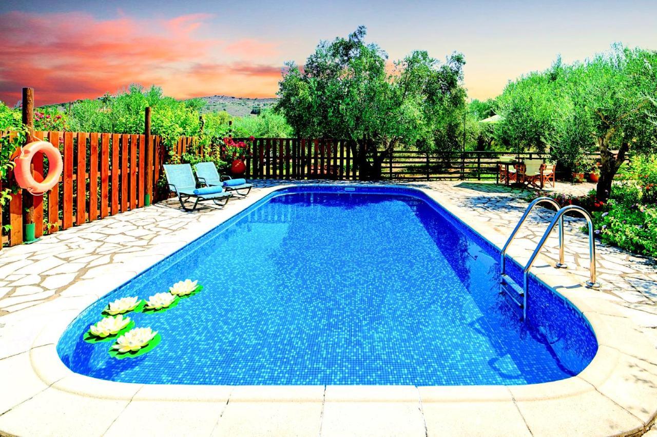Sentido Villas Arménoi Buitenkant foto